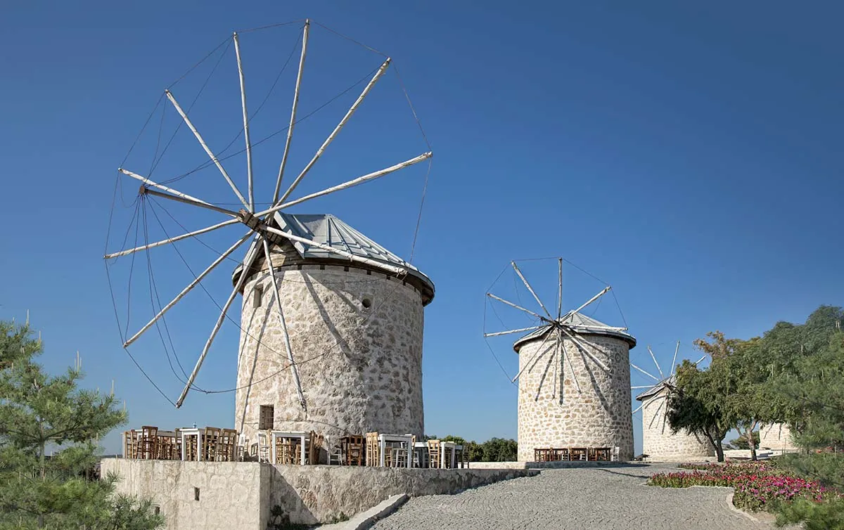 Alaçatı Yel Değirmenleri