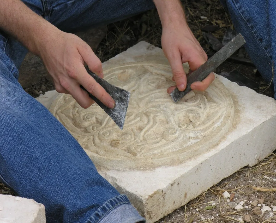 Taş işlemeciliği
